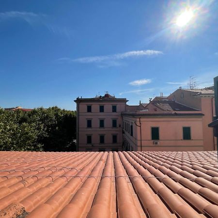 Apartamento Il Cappellaio Matto Livorno Exterior foto