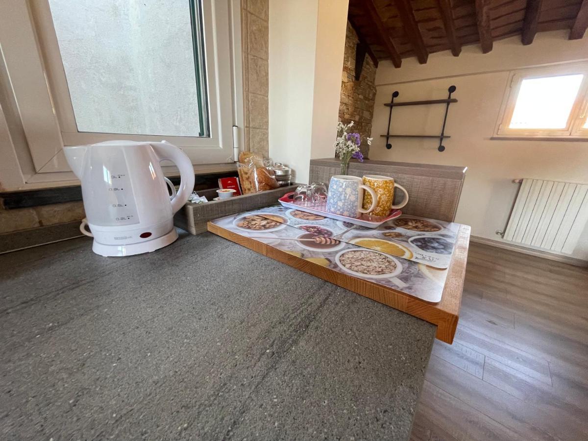 Apartamento Il Cappellaio Matto Livorno Exterior foto