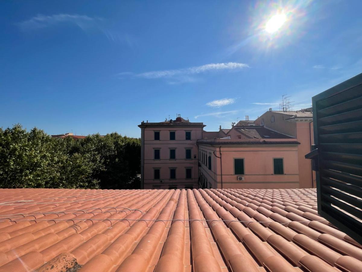Apartamento Il Cappellaio Matto Livorno Exterior foto