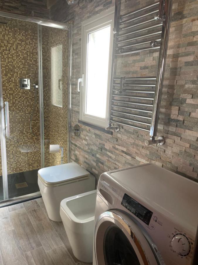 Apartamento Il Cappellaio Matto Livorno Exterior foto