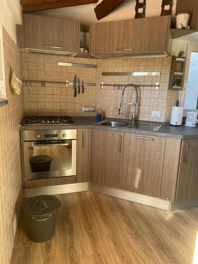 Apartamento Il Cappellaio Matto Livorno Exterior foto